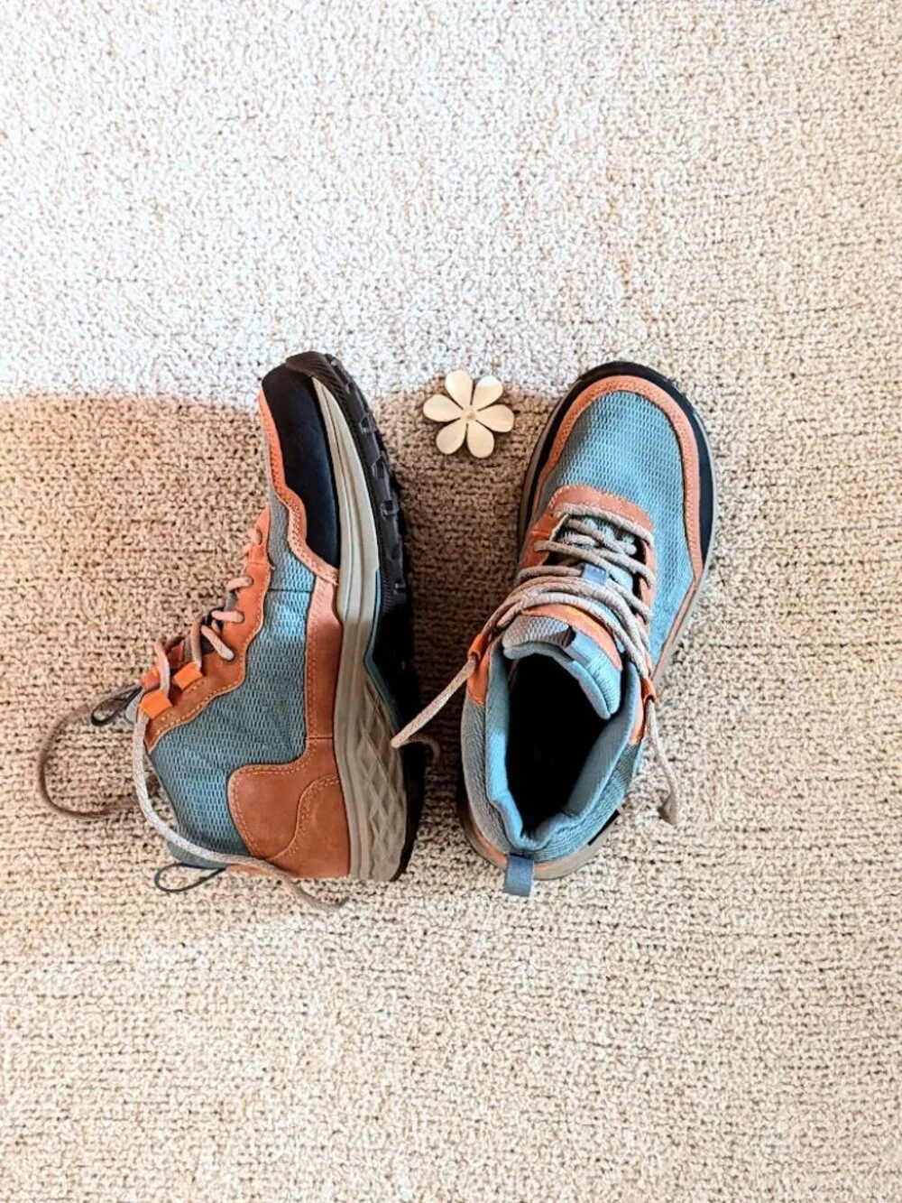 Teva | Ridgeview Mid RP Hiking Boots - Women in Tan/Trooper Size 7.5